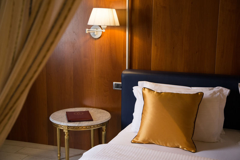 Diplomat Hotel & Spa Tirana Zewnętrze zdjęcie