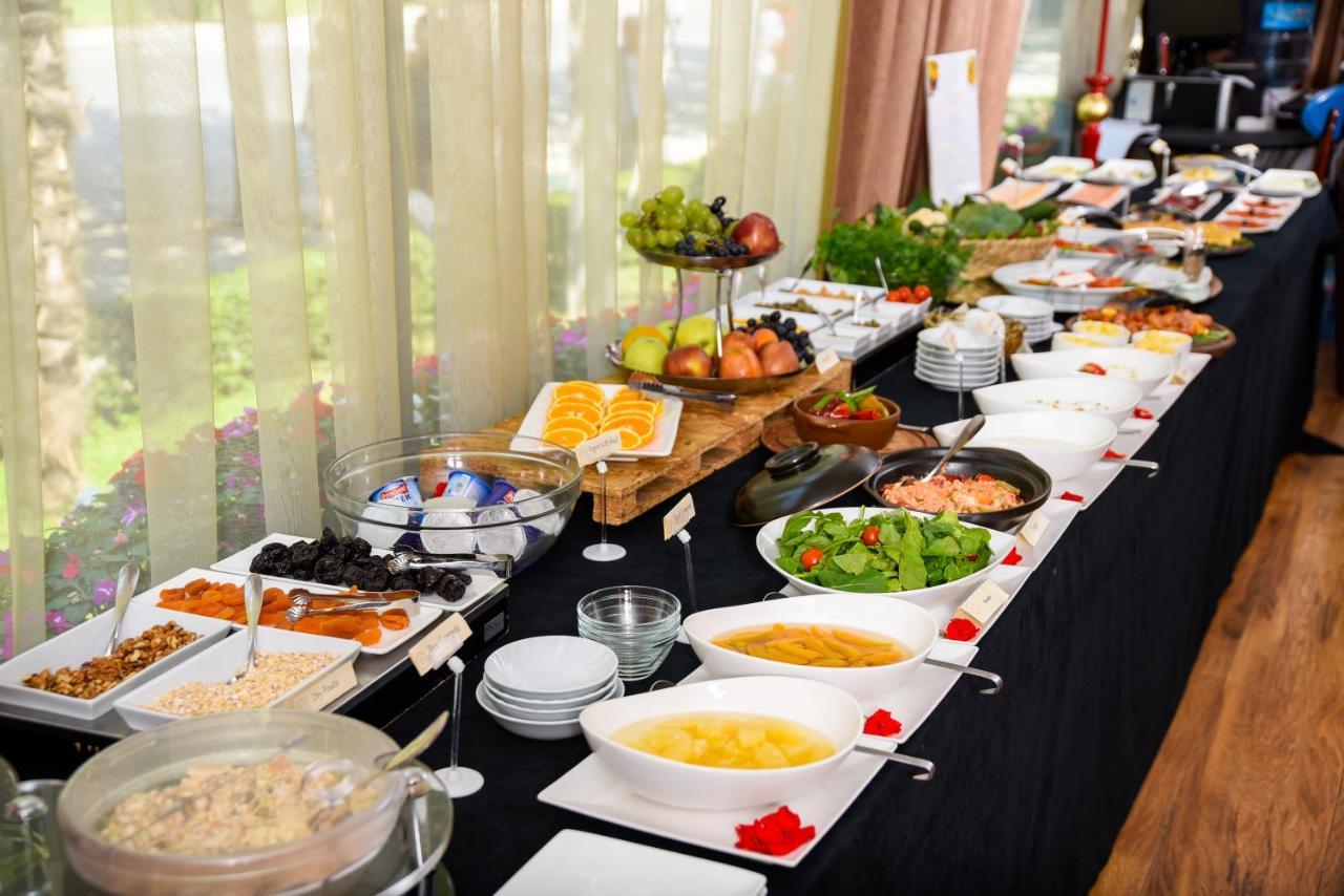 Diplomat Hotel & Spa Tirana Zewnętrze zdjęcie