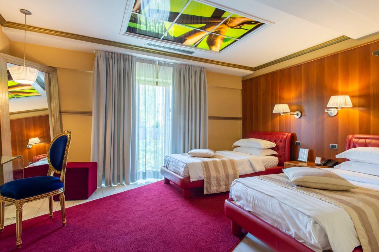Diplomat Hotel & Spa Tirana Zewnętrze zdjęcie